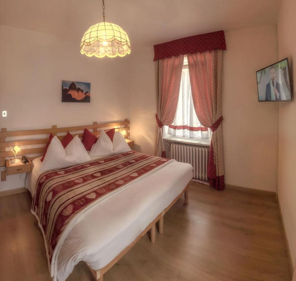 Hotel Garni Suisse San Martino Di Castrozza Luaran gambar
