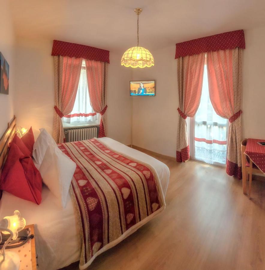 Hotel Garni Suisse San Martino Di Castrozza Luaran gambar