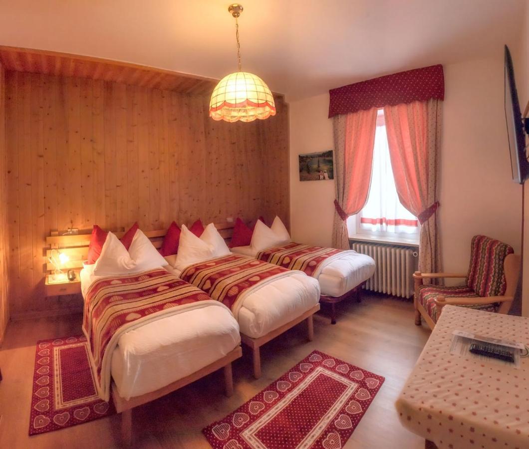 Hotel Garni Suisse San Martino Di Castrozza Luaran gambar